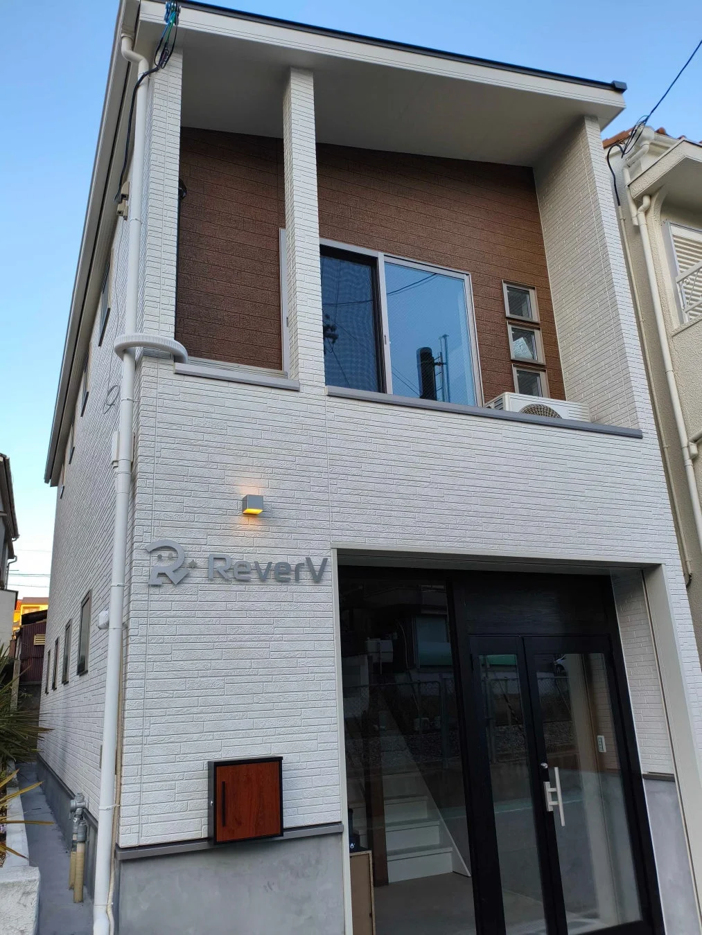 ReverVワークスの外観