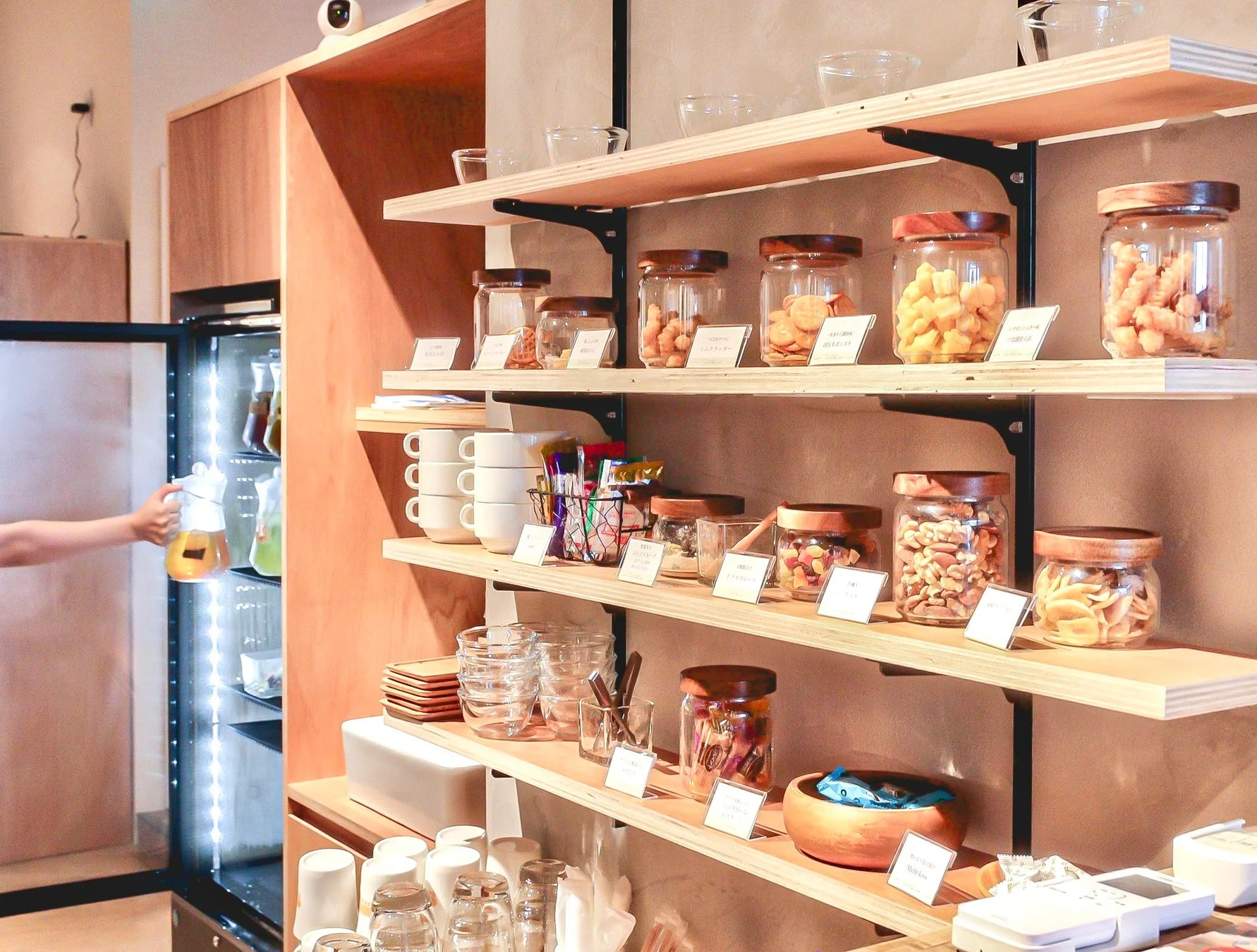 セルフサービス形式のカフェや休憩スペース