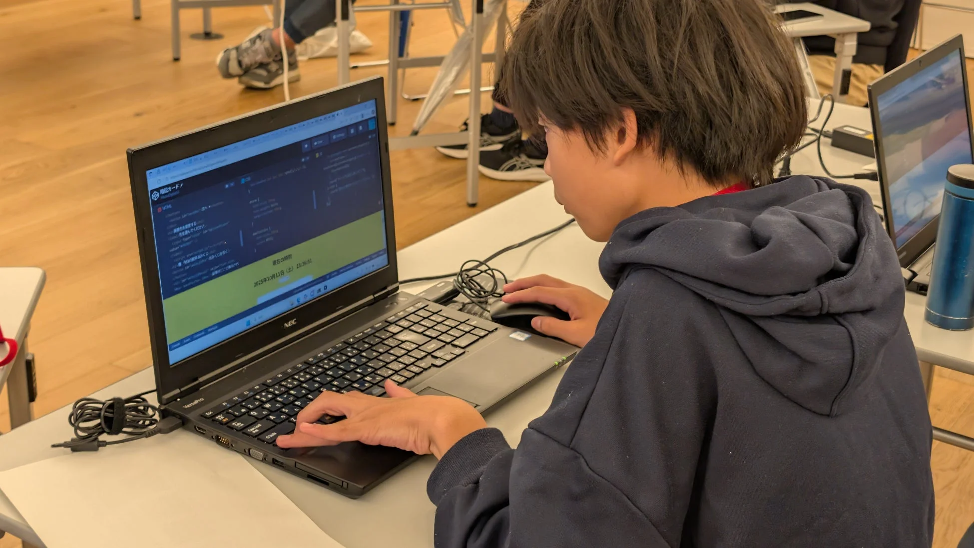 AIを駆使しながらプロダクト開発をする様子