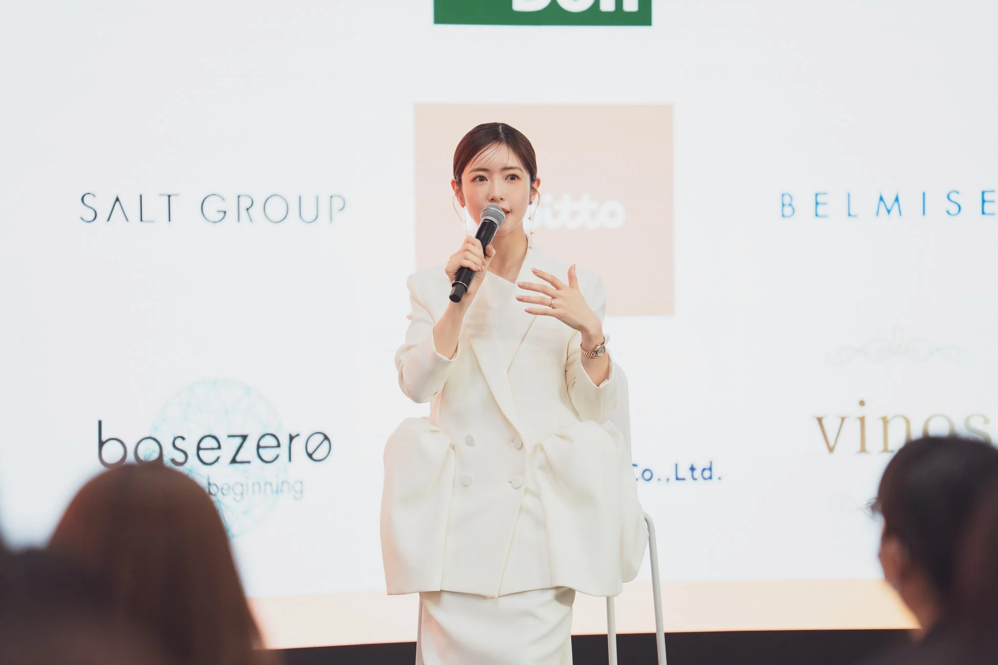 舟山久美子氏の講演風景