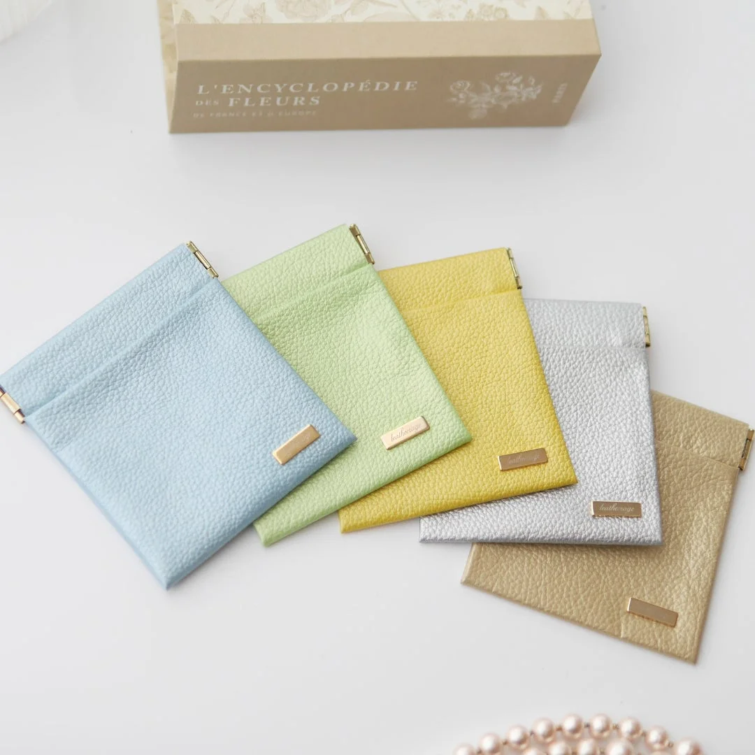 カラフルなレザー製ポーチ