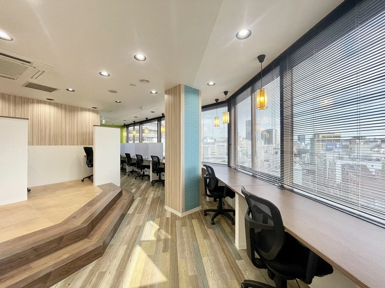 BIZcomfort神戸三宮のコワーキングスペース