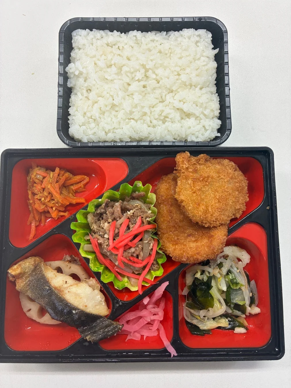 昼食弁当3