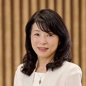井口 麻里子氏の肖像