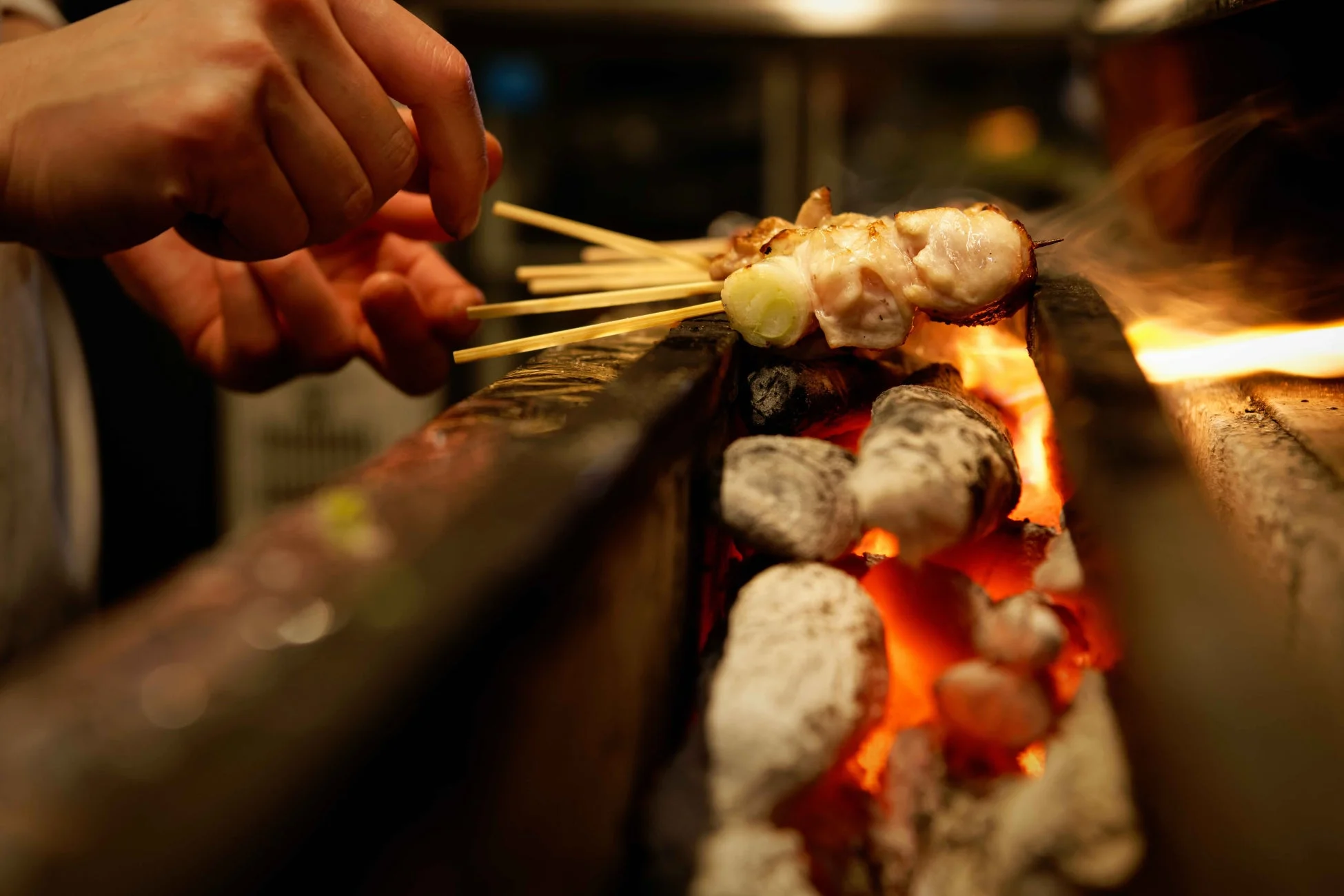 厳選焼鳥一石三鳥 本店